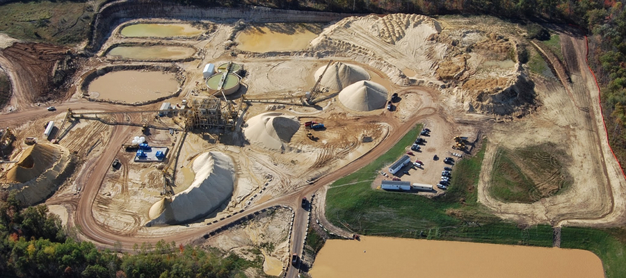 Sand mining operation in Wisconsin, Photo by Ted Auch, 2013