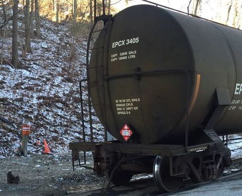 Oil train decoupled, January 2016, Pittsburgh PA