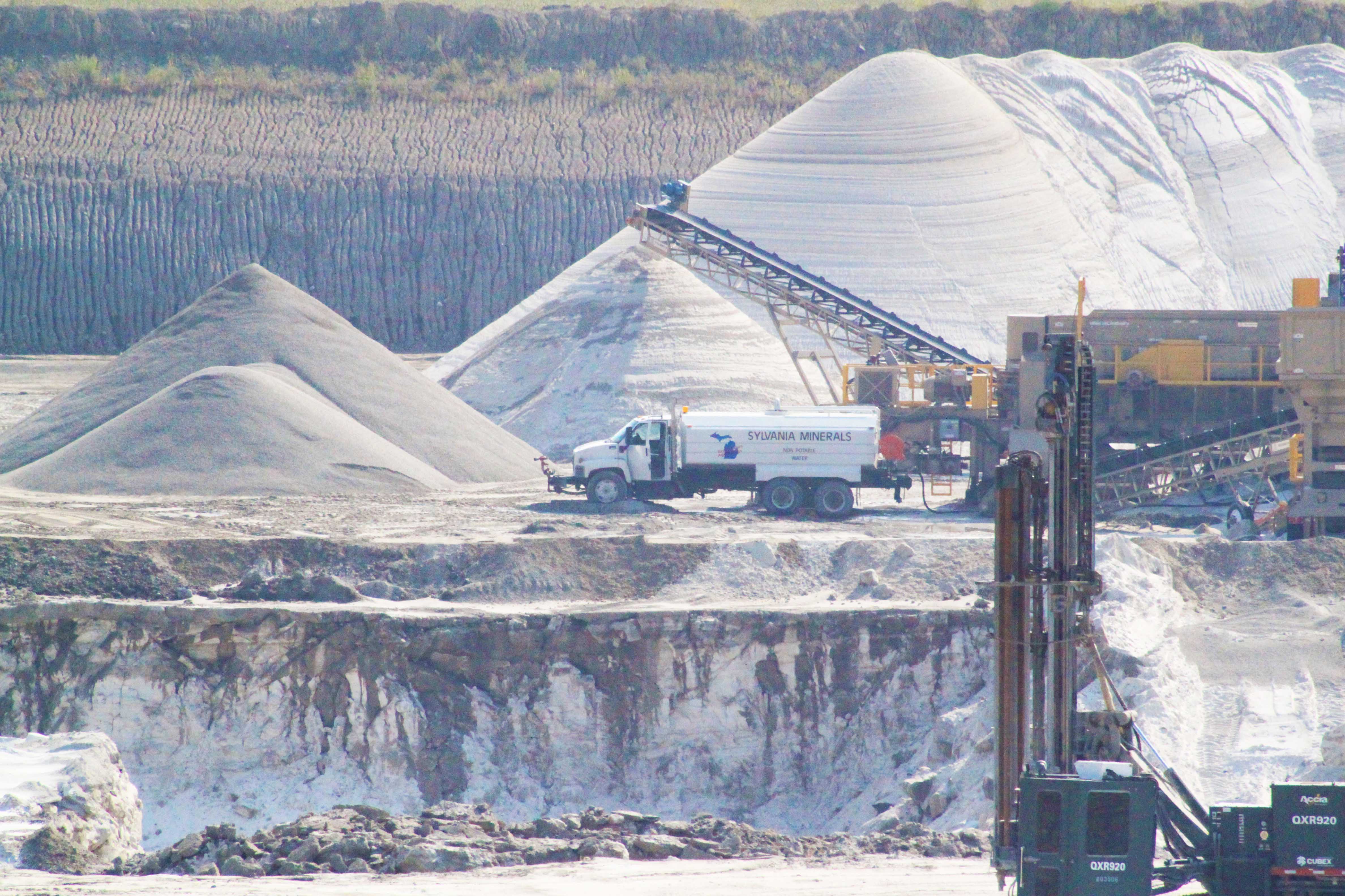 Sylvania Minerals, South Rockwood, MI silica sand mine FracTracker