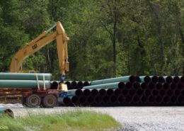 26" oil/gas pipeline being installed in Maryland, 2016