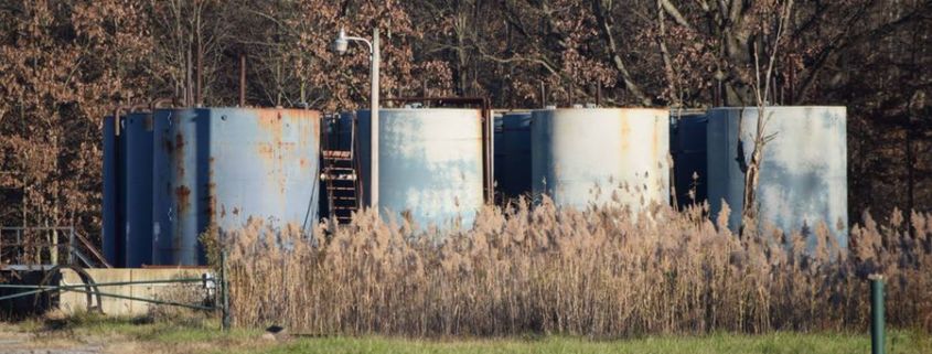 Koontz Class II Injection Well, Trumbull County, Ohio, (41.22806065, -80.87669281) with 260,278 barrels (10,020,704 gallons) of fracking waste having been processed between Q3-2010 and Q3-2012 (Note: Q1-2016 volumes have yet to be reported!).