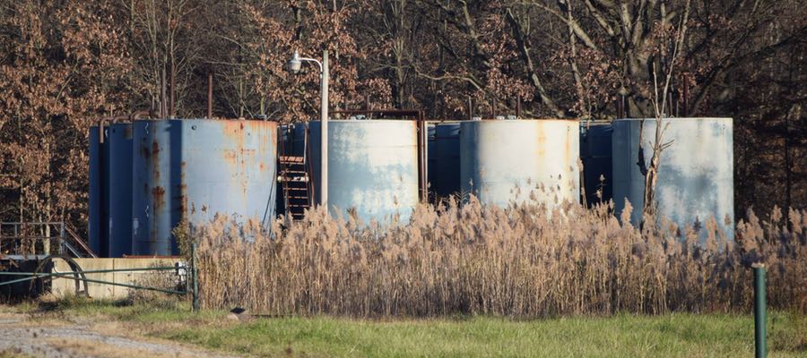 Koontz Class II Injection Well, Trumbull County, Ohio, (41.22806065, -80.87669281) with 260,278 barrels (10,020,704 gallons) of fracking waste having been processed between Q3-2010 and Q3-2012 (Note: Q1-2016 volumes have yet to be reported!).