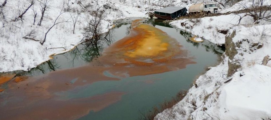 SCOTT STOCKDILL/NORTH DAKOTA DEPARTMENT OF HEALTH VIA AP - for oil spills in North Dakota piece