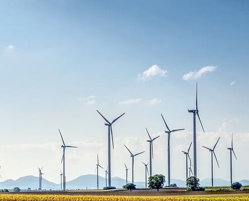 https://www.windpowerengineering.com/business-news-projects/invenergy-completes-construction-financing-for-michigan-wind-farm/
