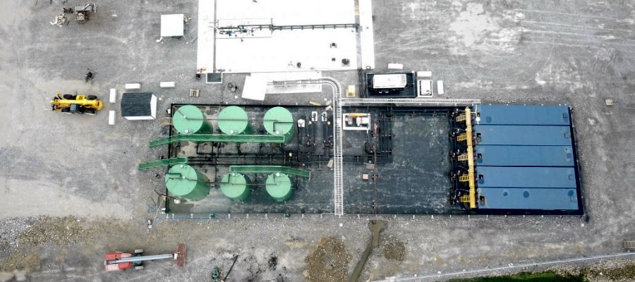 Bird's eye view of an injection well (oil and gas waste disposal)