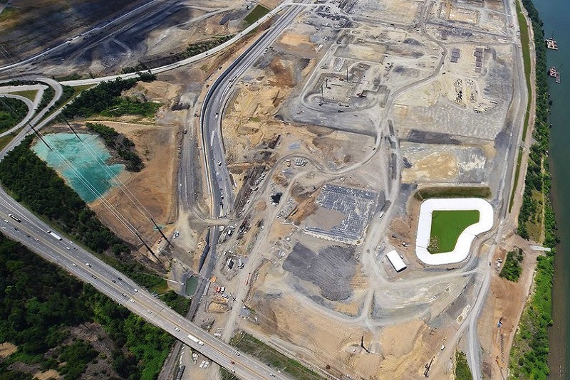 Cracker plant under construction in Beaver, PA. Photo by Ted Auch.