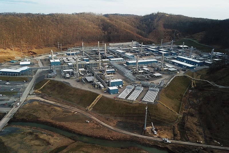 Cryogenic processing plant in Doddridge County, WV. Photo by Ted Auch.